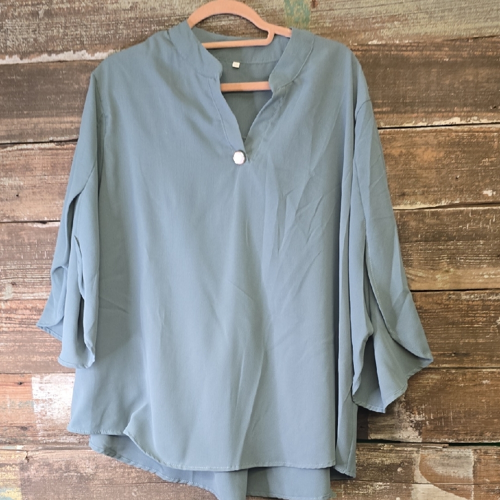 Elegant Blue Women's Top, Plus Size 4X, NEW (Runs Small)